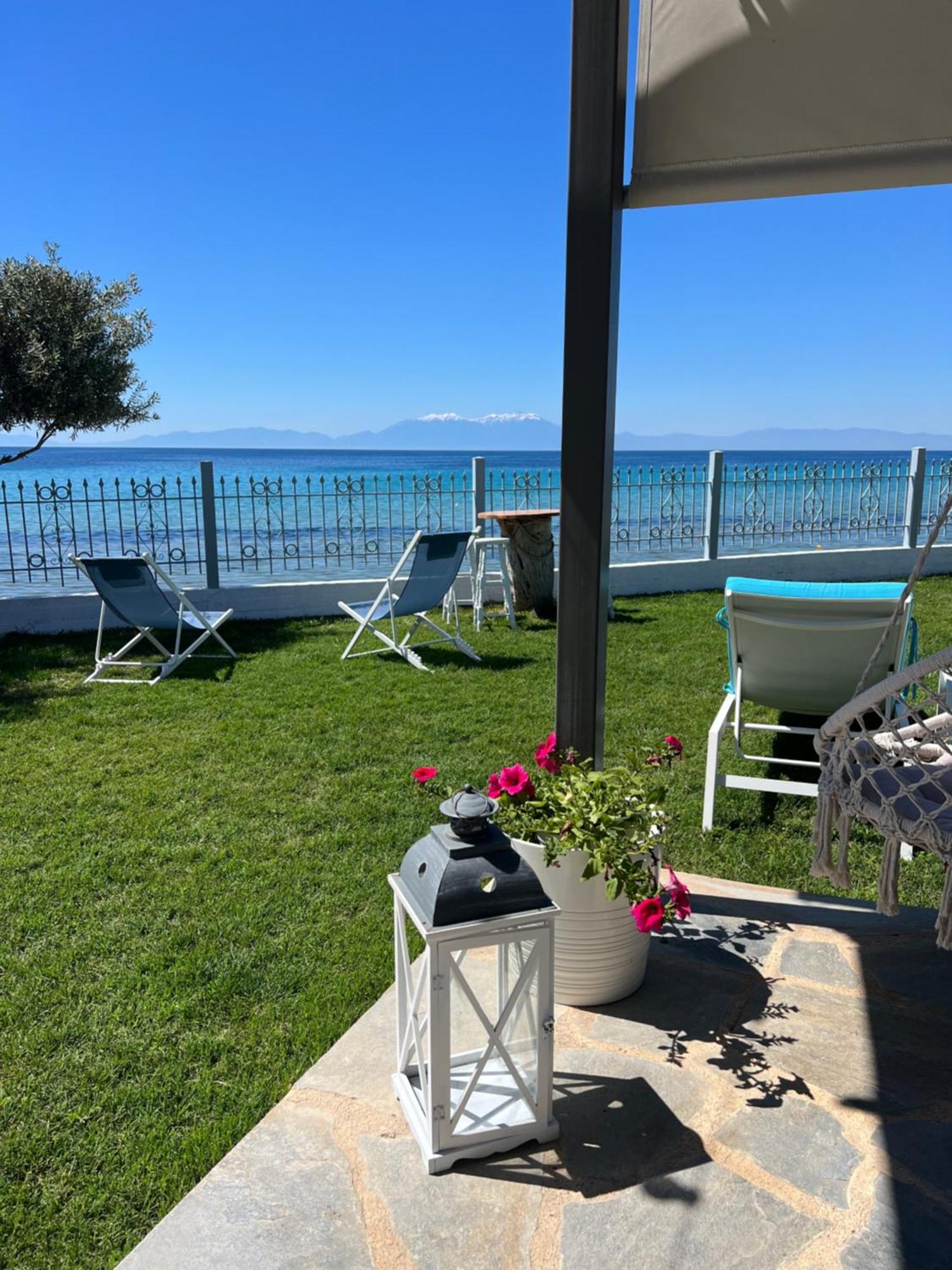 Beachfront Villa Athina Vergia Exterior photo