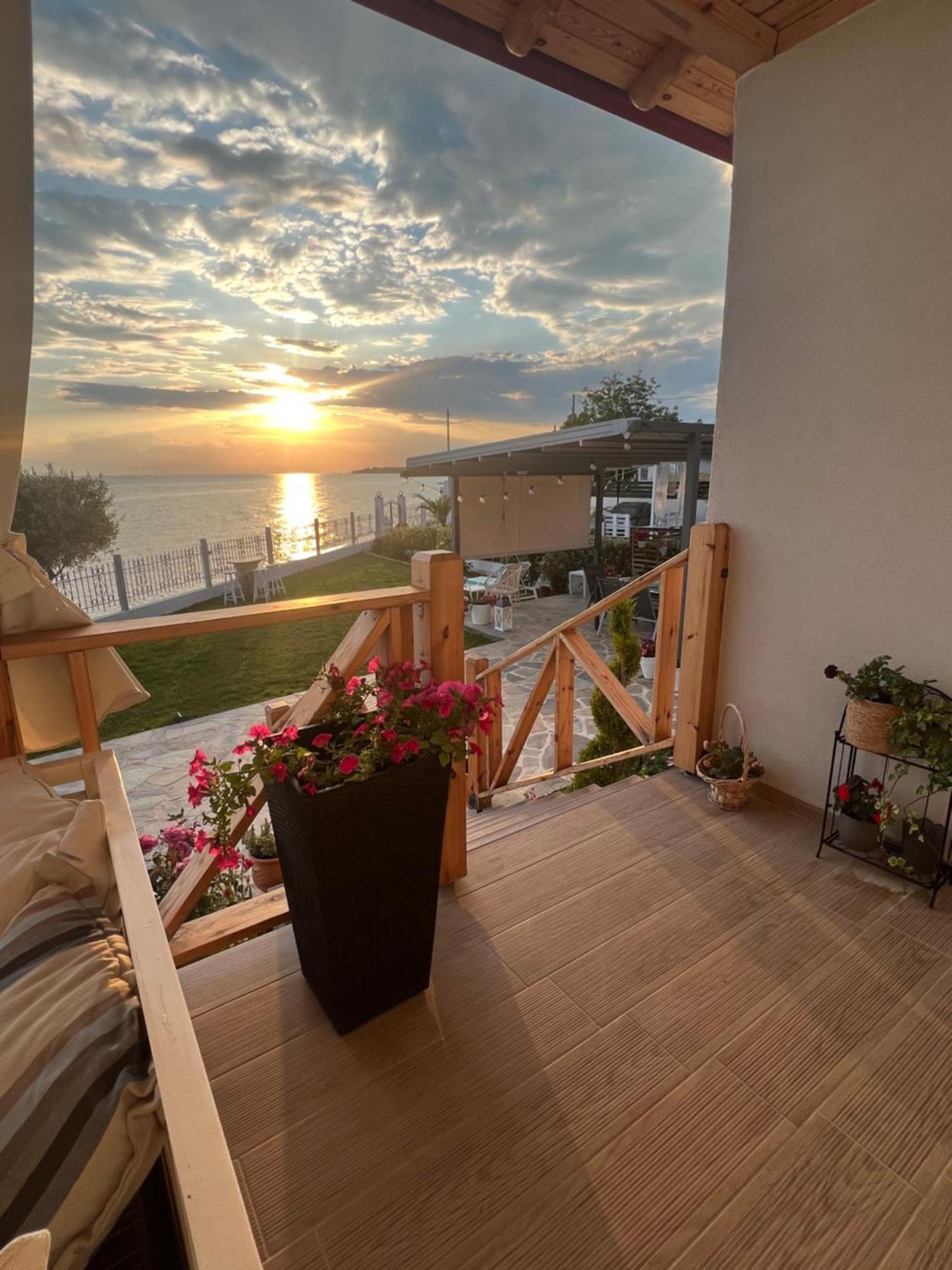 Beachfront Villa Athina Vergia Exterior photo